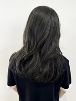 ミュゼプリュム(Musee plume) 赤み消し透明感ダークカラー