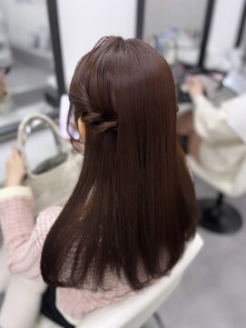 セラフィ(Seraphy) ストレートハーフツイン