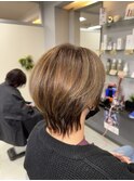 白髪ぼかしショートスタイル