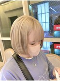 浦和韓国ぱっつんボブホワイトベージュ/20代30代
