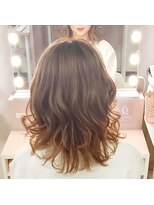 ヒャン(hyang)&nbsp;ミディアム　巻き下ろし