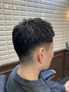 ルピナス 中田(Lupinus) 低め刈り上げ短髪ショート