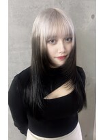 モニカ 原宿店(MONIQA) ホワイト×ブラック