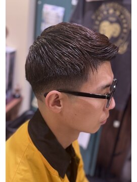 フォーコーナーズカットショップスリーセント 栄(FourCornersCutShop 3/cent) フェザーアップ