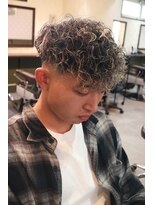 グラッドマンズカットクラブ 立川(GLADMAN'S CUT CLUB)&nbsp;スペインカールホワイトメッシュメンズカット立川men's
