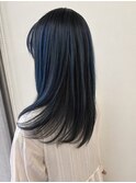 ダークブルー×透け感ストレートレイヤー