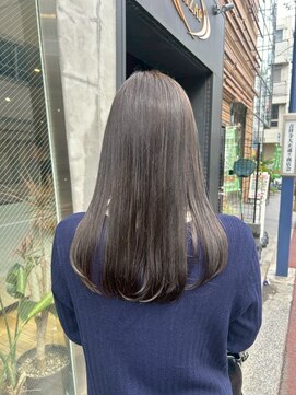 アカラ(acala) くすみグレージュ