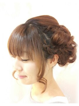 クロップ エス 湘南辻堂(crop es) 編みこみアップ☆