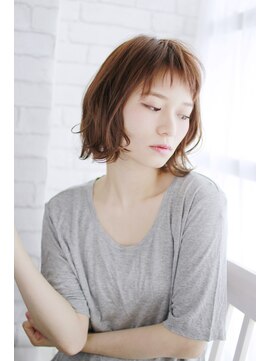 ベルベヘアー(VELVET HAIR) オン眉無造作ボブ