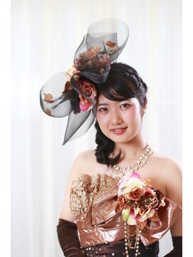 エッチ美容室 本店 カラードレスのアレンジヘア