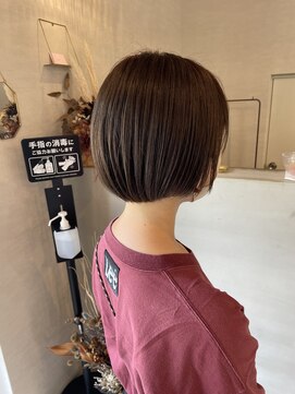 トナリ(tonari) 【Tonari】パッっとボブ