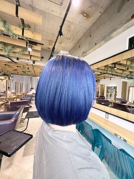 トゥルース 獨協大学前店(Hair&Make TRUTH) 艶々ネイビーカラー