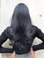 サイン 渋谷(SIGN)&nbsp;ふんわりミディアムシースルーバングアッシュカラー大人ボブ