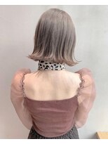 メーヴェ(Mowen) mowen 南堀江　切りっぱなし×グレージュカラー×艶髪×外ハネ