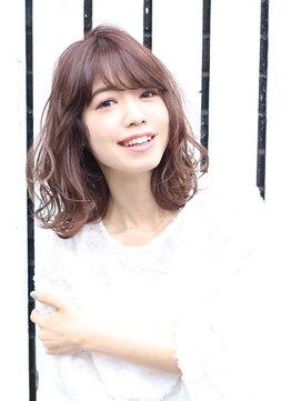 フリーラ 表参道(freera) ひし形シルエットのエアリーロブ!