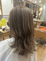 ラブ 蕨(LAB)&nbsp;《細めハイライトが可愛い◯グレージュカラー》