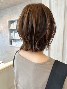 福山人気20代30代40代コントラスト立体カラー肩ライン外ハネボブ