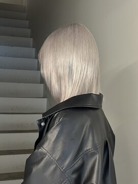 サイ(sai) 前髪/アンブレラカラー/こなれミディ/イメチェン/ウェーブパーマ