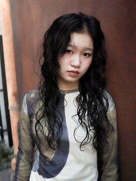 ビュートリアム 梅田(BEAUTRIUM) ロングパーマで大人かわいい私に