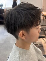 シーフフェード 千葉(Cyf FADE)&nbsp;テーパーフェード/フェザーパーマ/センターパート/千葉駅/森茂樹