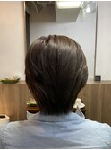透明感ベージュカラー×クセを抑えるショートカット