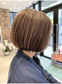 ワンレングスボブ×白髪ぼかしハイライト