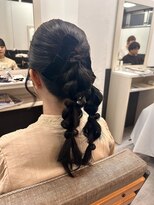 イーストバイエルゴ 川崎東口(EAST by ergo) ポニーテールアレンジ