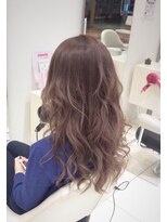 ケンジ 平塚 アネッタ(KENJE annetta)&nbsp;抜け感×無造作 ラフな外国人風ヘアスタイル