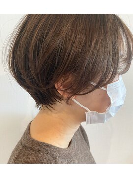 ビスポーク(BESPOKE) 20代30代大人かわいいショートボブ