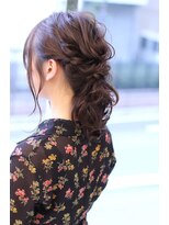 オーロ(ORO) チョコレートカラー大人ガーリーヘアアレンジ