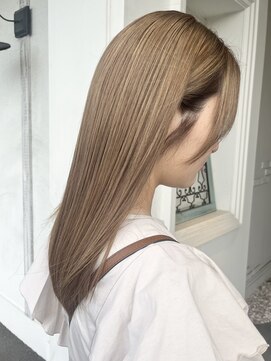 ユイバイラドンナ(Huit by LADONNA) ミルクティーベージュ