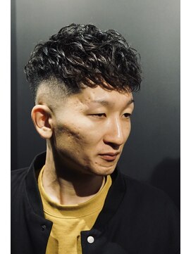 銀座 シノ 本店(shino) 【スペインカール】フェード　パーマ　銀座　<理容室>