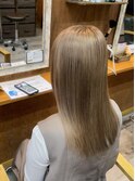 ロングレイヤーブリーチカラーミルクティーベージュ