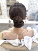 タイトシニヨン/結婚式お呼ばれヘア/二次会ヘア/参列ヘア/アップ