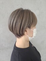 ニューカマー バイ ヘッドライト シブヤ(NEW COMER by HEADLIGHT shibuya)&nbsp;ミルクティーベージュ　透明感カラー　10代20代