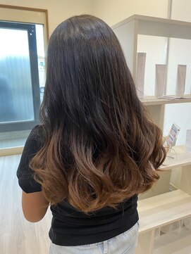 アトリエキュー(ateiler Cue.) グラデーションカラー