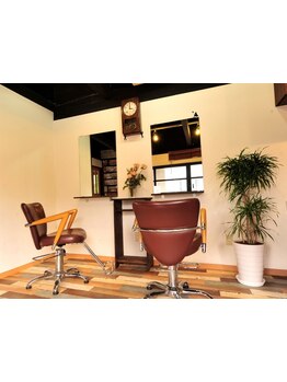 スタイリスト1名の完全プライベートサロン♪日頃の疲れを忘れさせてくれる癒し空間で至福の時間を☆