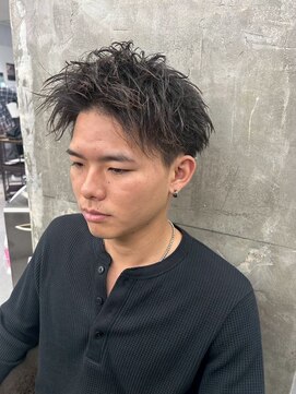 メンズサロン キング 心斎橋店(Men’s salon K!ng) メンズカット/ブリーチ/ニュアンスパーマ/メンズハイライト/眉毛