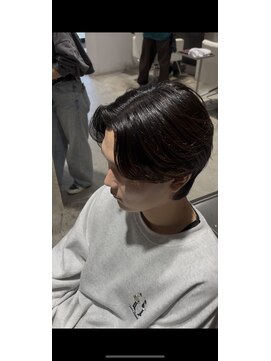 ミリ(milli Produce by ITAKURA) 毛流れセンターパート