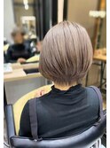 ショートボブ