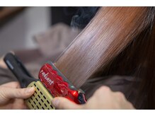 iron・・・髪質改善の効果が発揮するこの場面、施術の中でも特に重要です【髪質改善 laia 渋谷 公園通り】