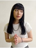 黒髪姫カット×前髪ぱっつんロング×韓国風モードスタイル