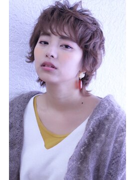 シトリ(ShitoRe) 外ハネエアリーウルフショート