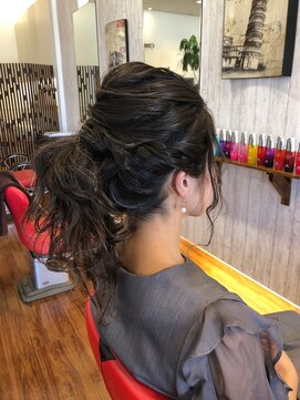 クラウディット カジュ甘無造作アップ