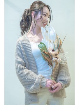 グランアディクト(Gran addict) セミロングレイヤー×アッシュベージュ