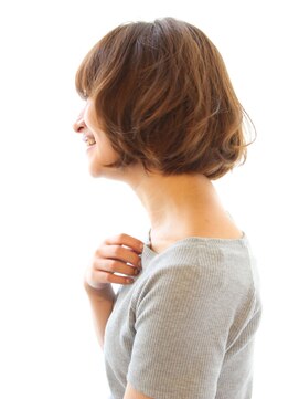 レウナ 外苑前(Reuna) 30代40代50代　大人可愛いウェーブボブ　ボリュームUP