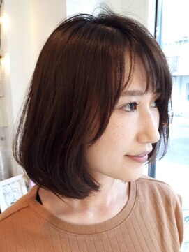 ケーゼット(KZ) 大人綺麗なレイヤーボブ