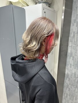 グラッジ 池袋(GLADGE) ミルクティー インナーレッド ケアブリーチ インナーカラー