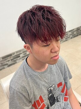 ヘアーアンドエステ ハラダ 滝ノ水店(Hair&Esthe Harada) ツーブロック/ベリーショート/レッドカラー