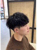 刈り上げツーブロックツイストスパイラルパーマメンズマッシュ